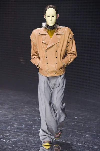 Look 7